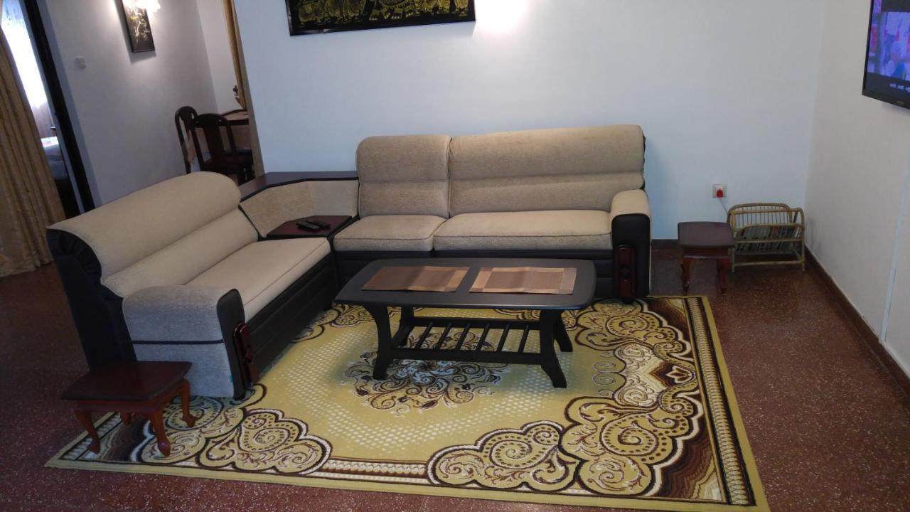 Sampath Hotel Nuwara Eliya Dış mekan fotoğraf